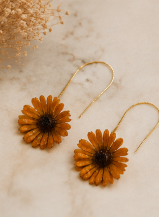 Preserved Daisy Flower Earrings – Handmade Jewellery